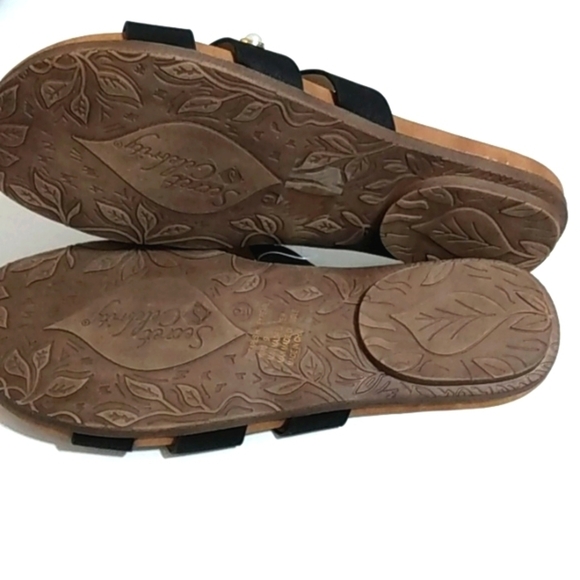 SECRET CELEBRITY BLACK AND PEARL SANDALS SIZE 10 NWT - Picture 8 of 10